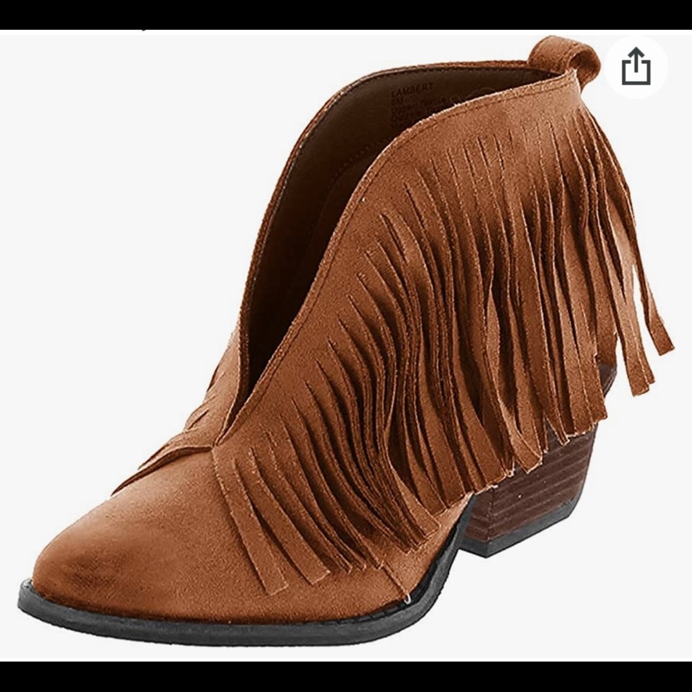 Size 9.5 saddle brown Coconuts by Matisse women’s lambert boot.